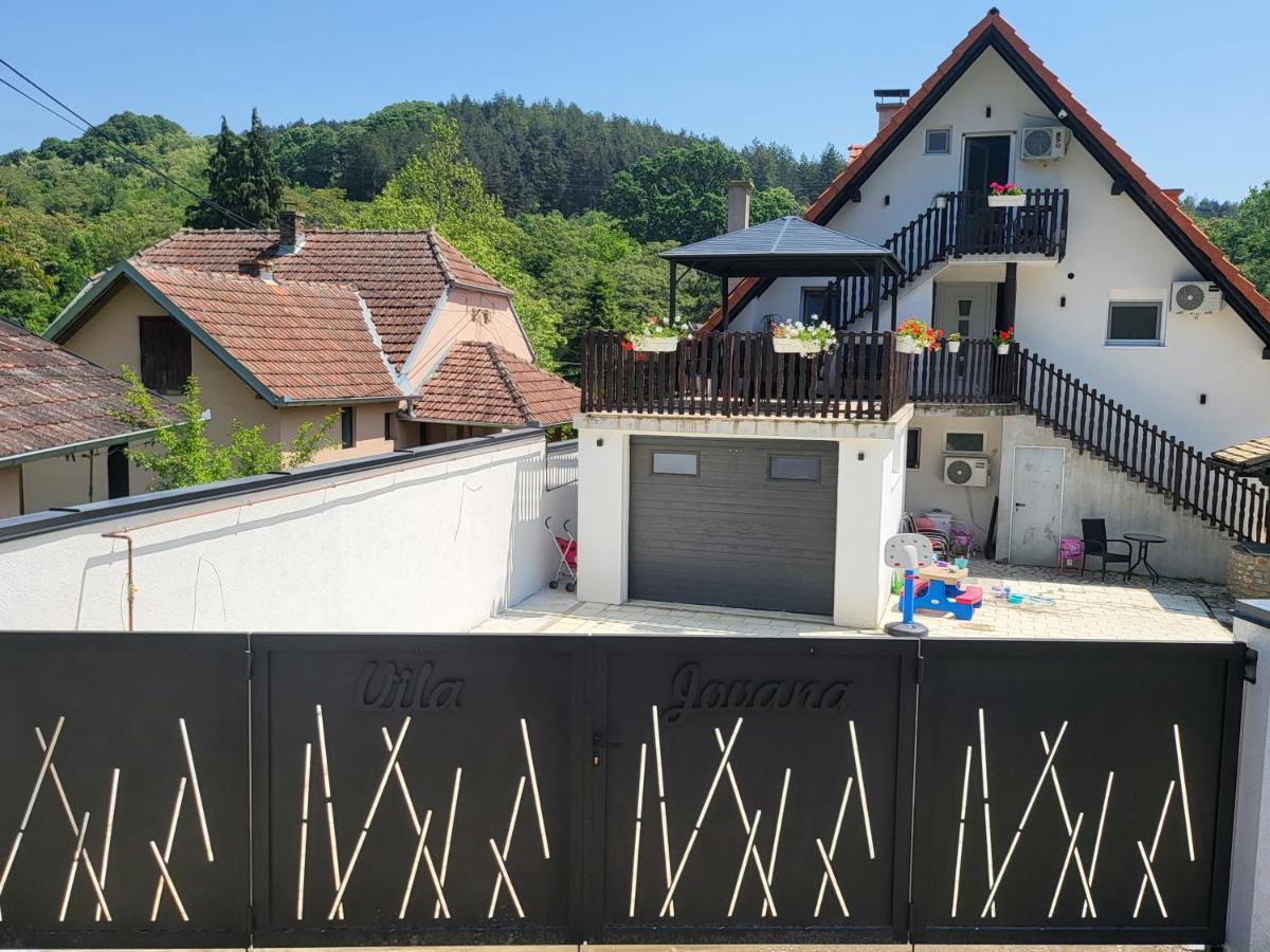 Vila Jovana Vrdnik Exterior foto